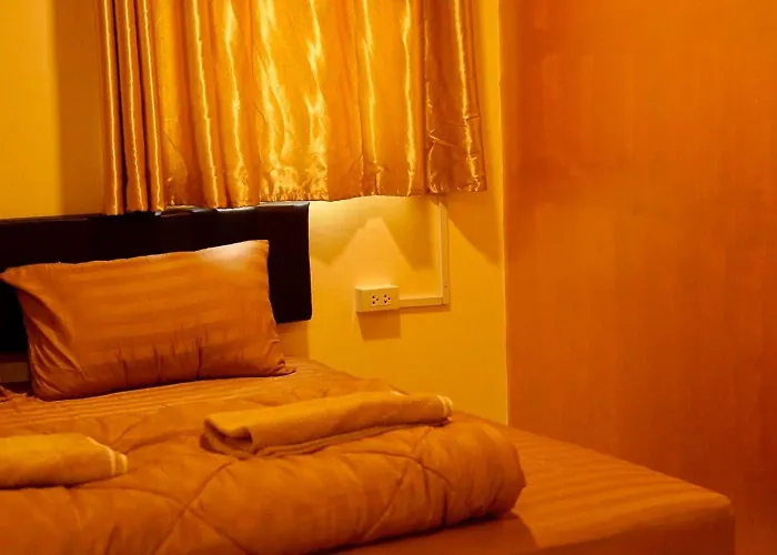 Hostal The House