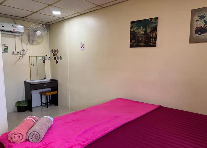 The House Hostal *