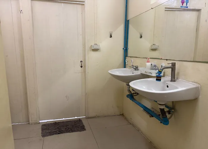 Hostal The House Bangkok
