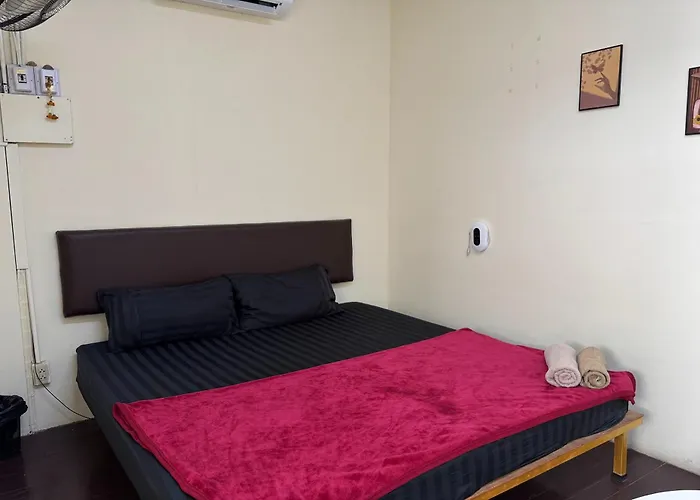 The House Hostal *